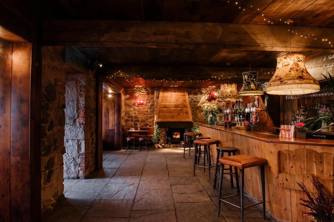 Готель The Joiners Arms Chathill Екстер'єр фото